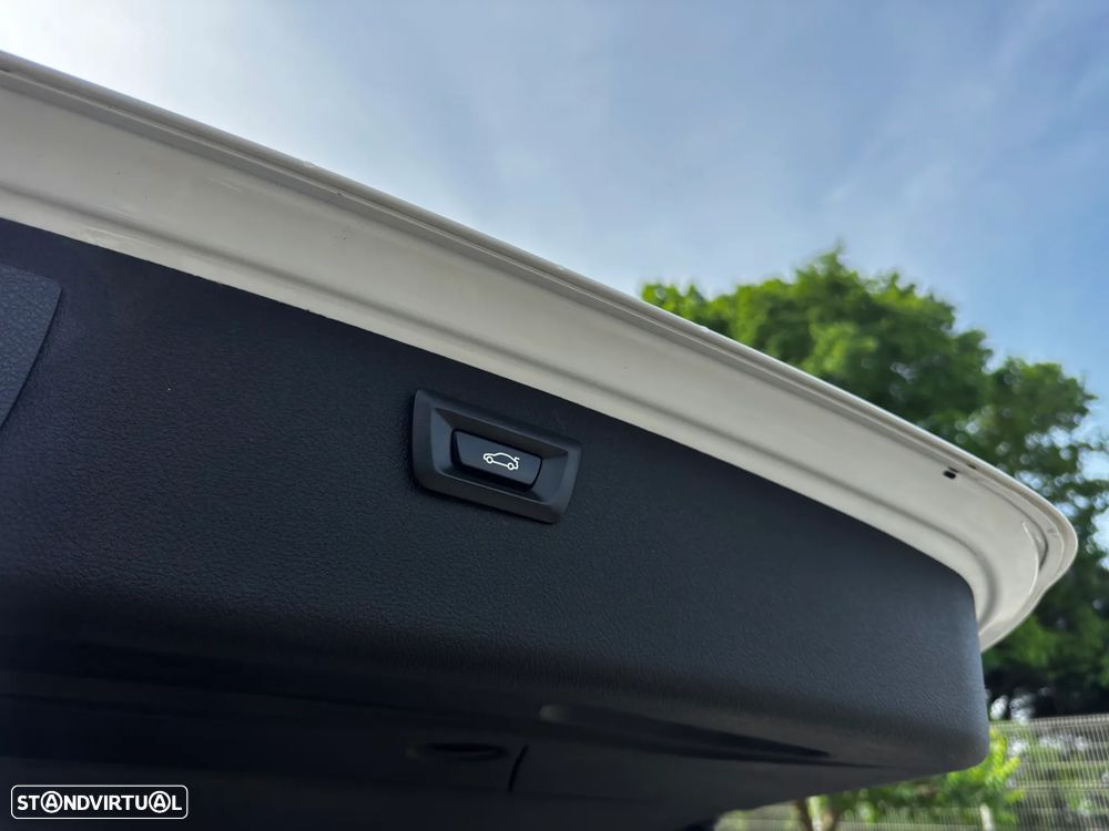 BMW 318 d Auto Pack M - 34