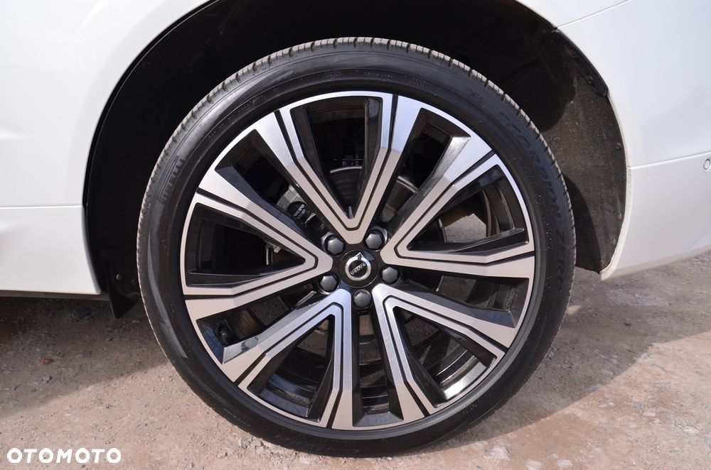 Volvo XC 60 B5 B AWD Ultimate Bright - 30