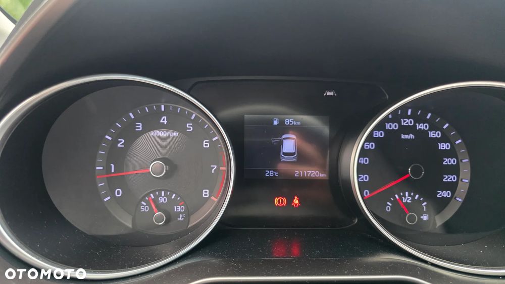 Kia Ceed 1.4 L - 12