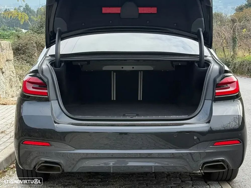 BMW 530 e Pack M - 8
