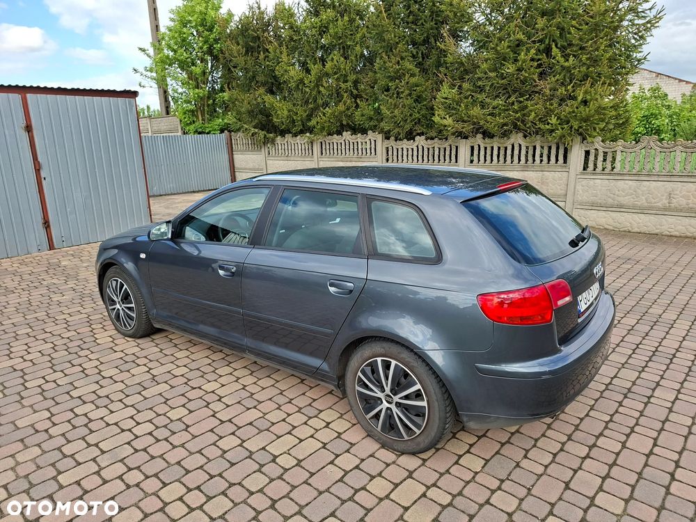 Audi A3 Sportback - 2