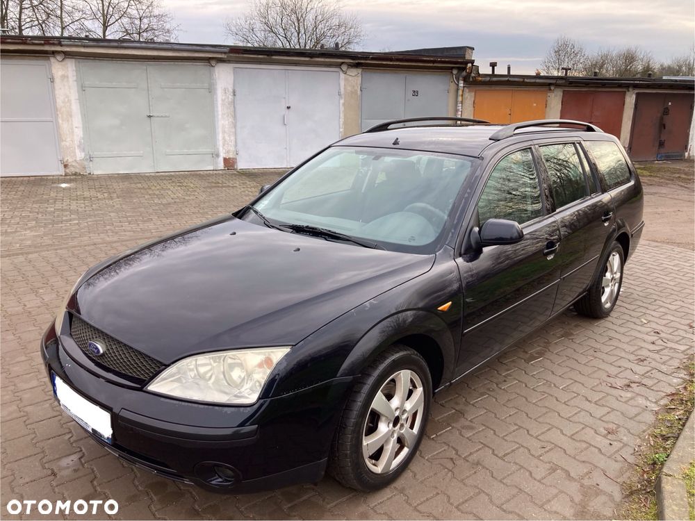 Ford Mondeo 1.8 Ambiente - 2