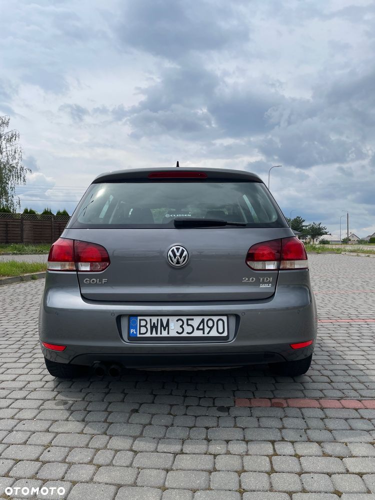 Volkswagen Golf 2.0 TDI Highline - 9