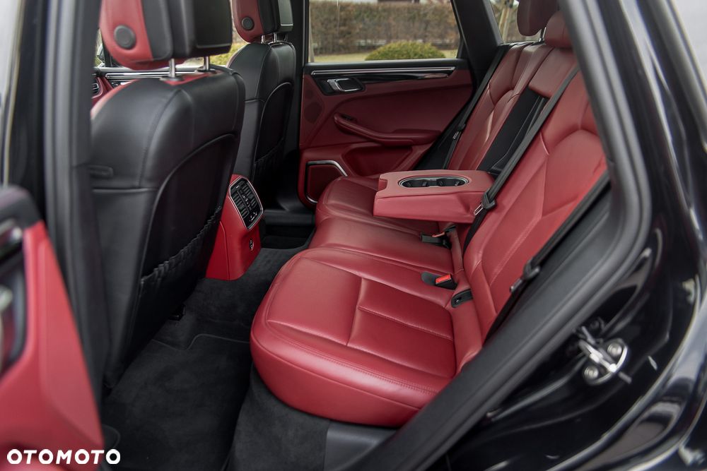 Porsche Macan GTS PDK - 33