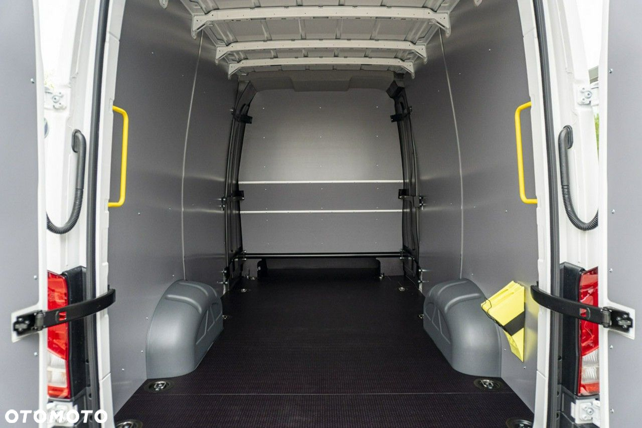 Volkswagen Crafter - 10