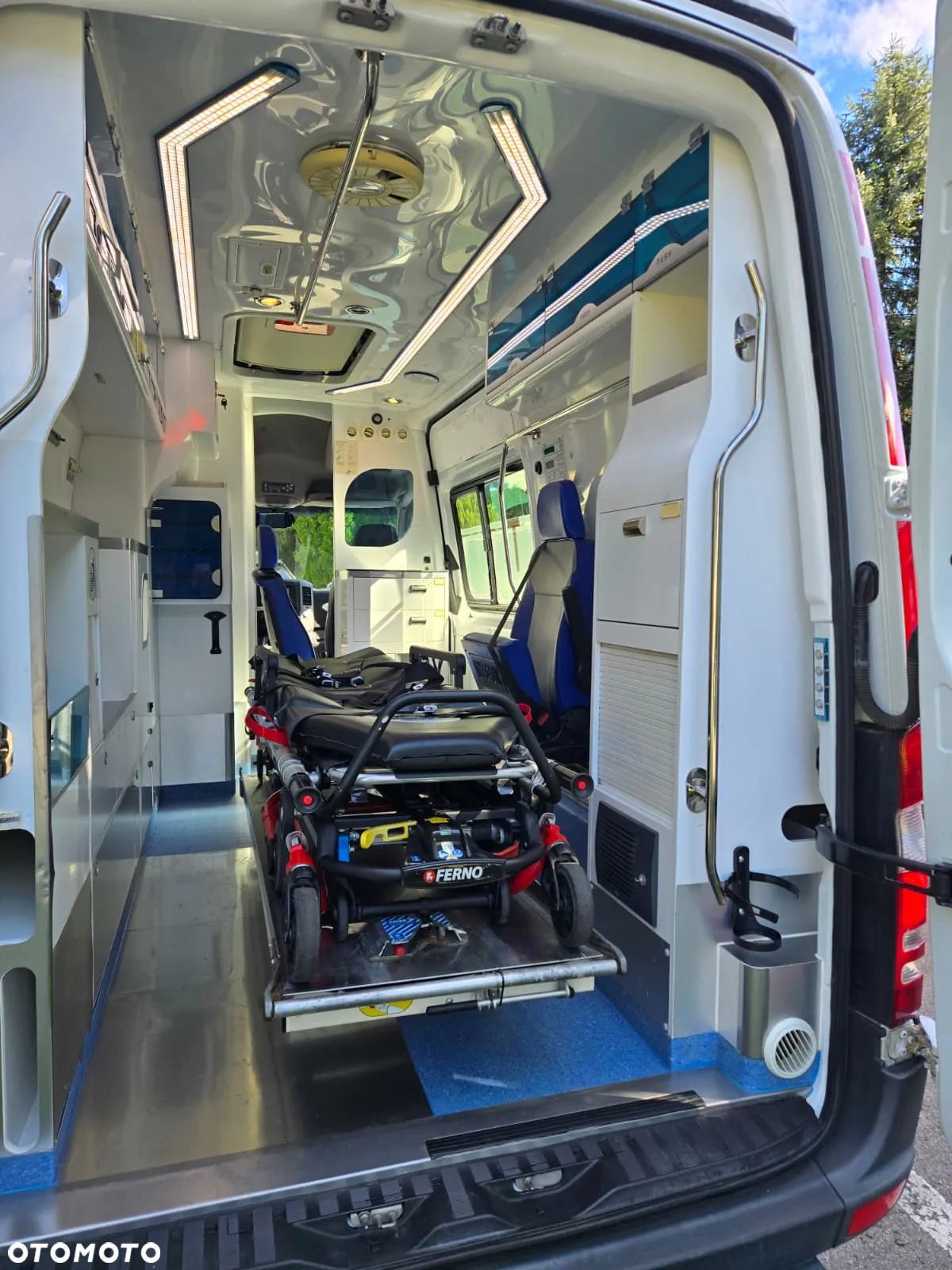 Mercedes-Benz 319 CDI Sprinter Karetka Ambulans Auto-Form - 18