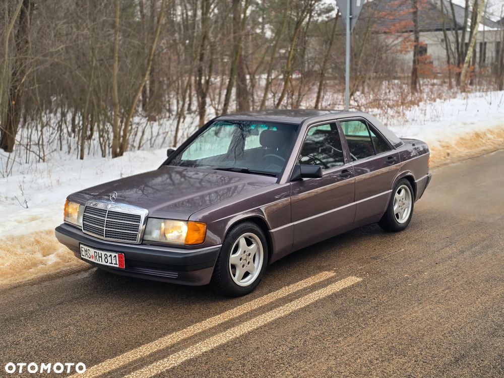 Mercedes-Benz W201 (190) - 9