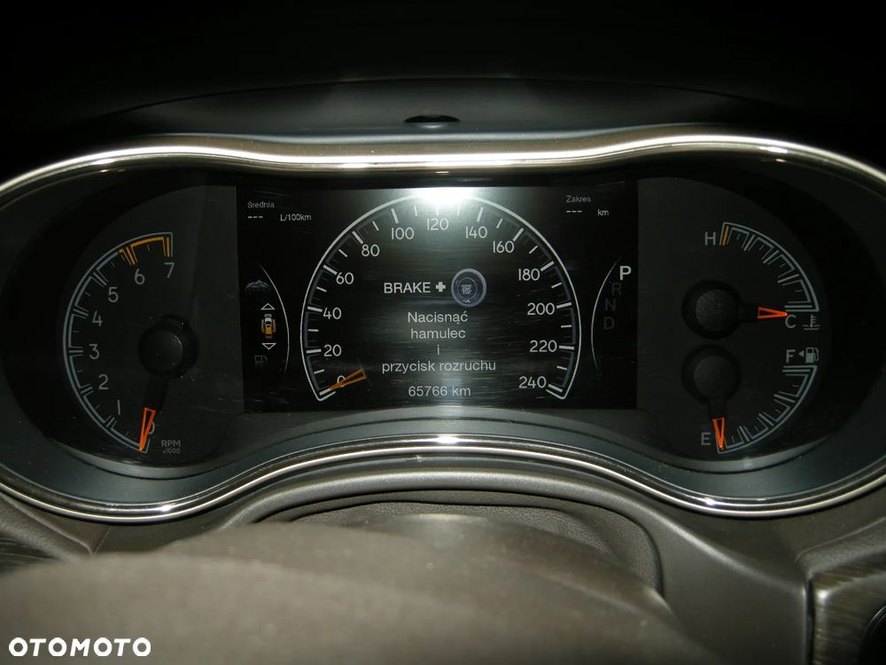 Jeep Grand Cherokee 5.7 V8 HEMI Summit - 12