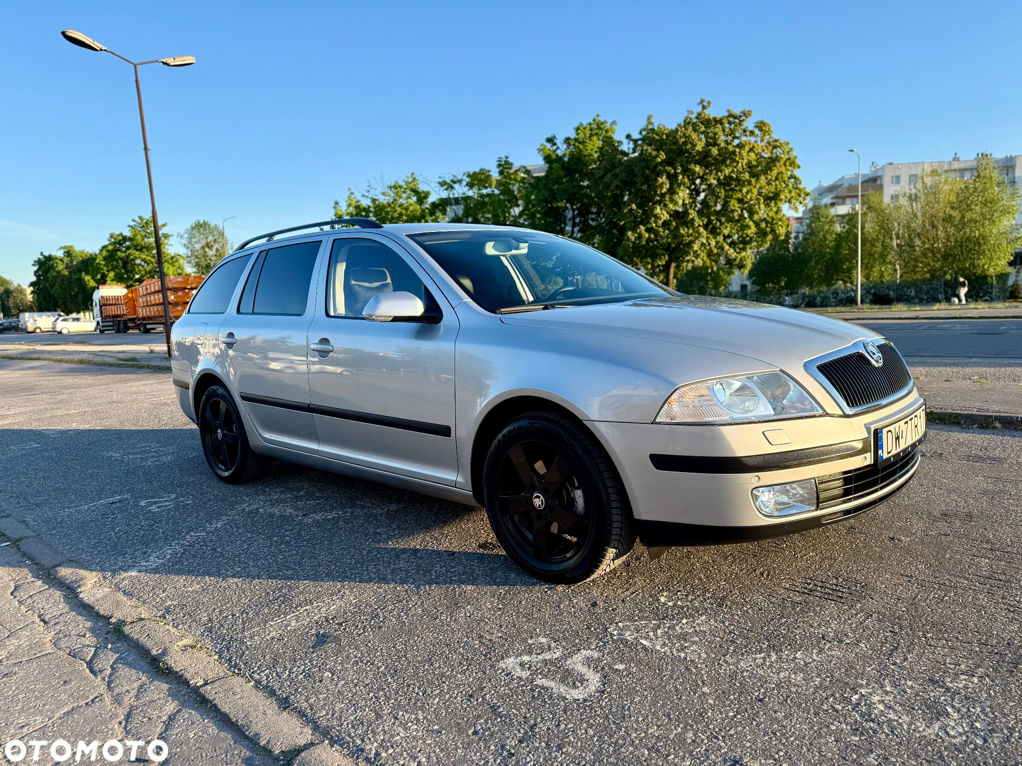 Skoda Octavia Combi 1.6 FSI Automatik Elegance - 2