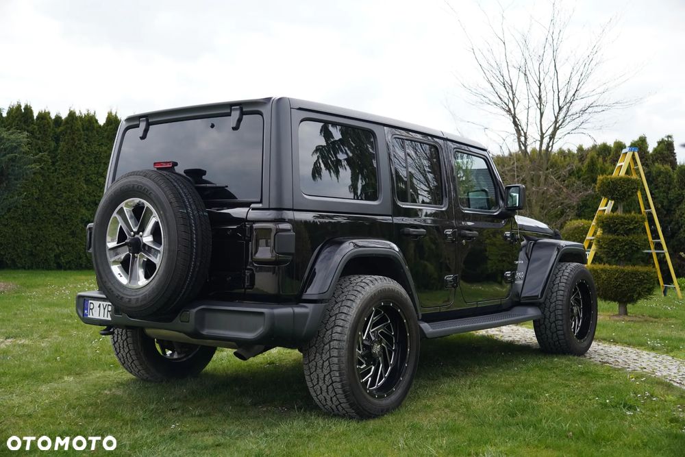 Jeep Wrangler 3.6 Unlim Sahara - 32