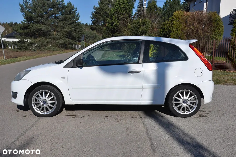 Ford Fiesta - 2