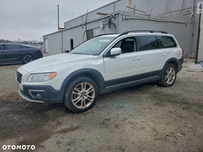 Volvo XC 70 - 1