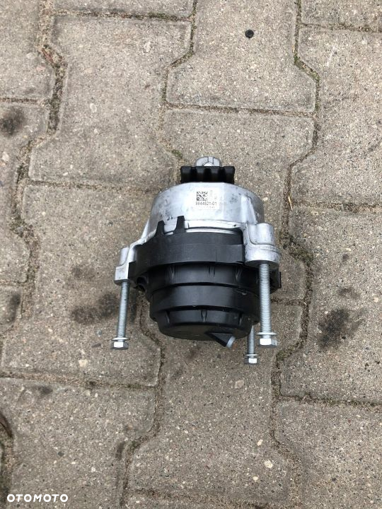 BMW X5 G05 PODUSZKA SILNIKA LEWA 9844521