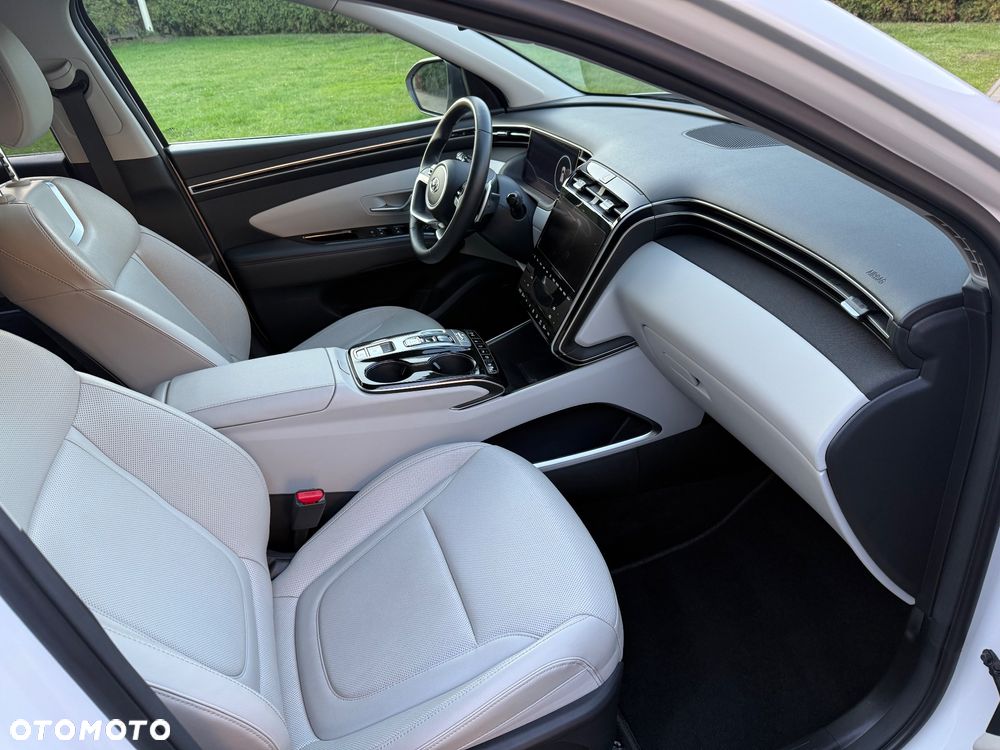 Hyundai Tucson 1.6 T-GDi 48V-Hybrid 4WD DCT Trend - 23