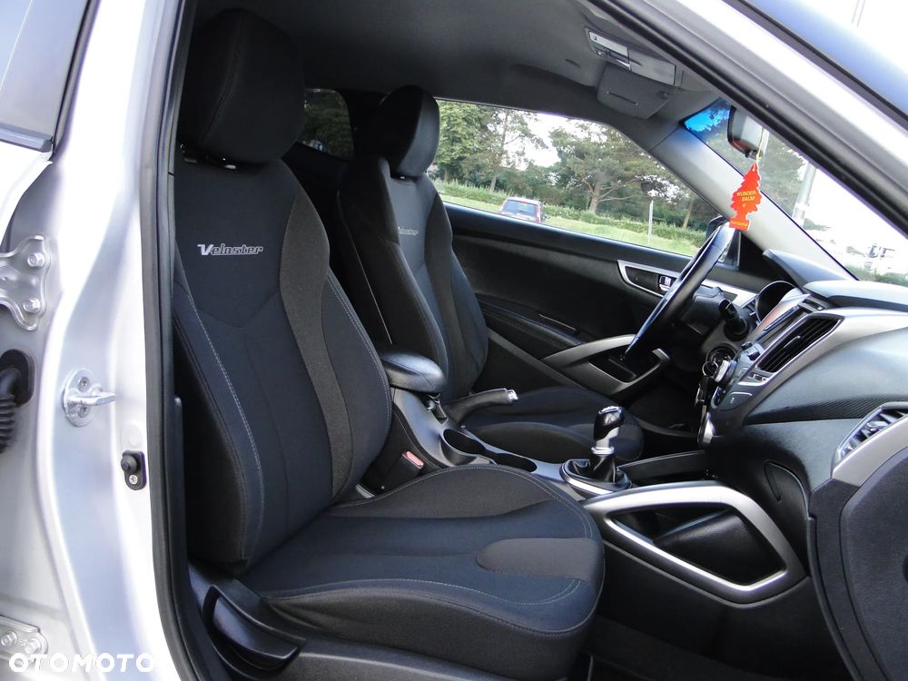 Hyundai Veloster 1.6 Premium - 8
