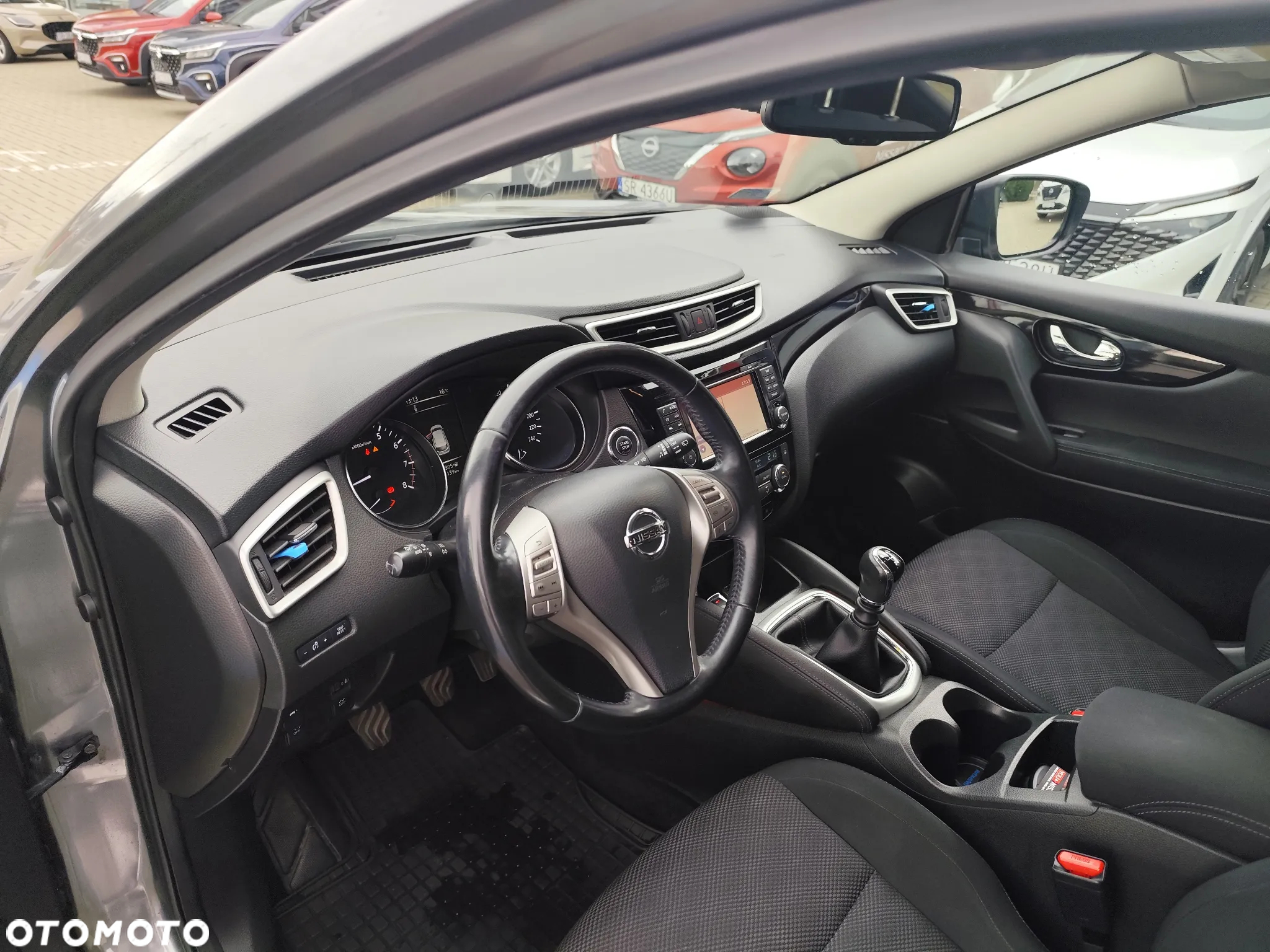 Nissan Qashqai 1.2 DIG-T N-Connecta EU6 - 8