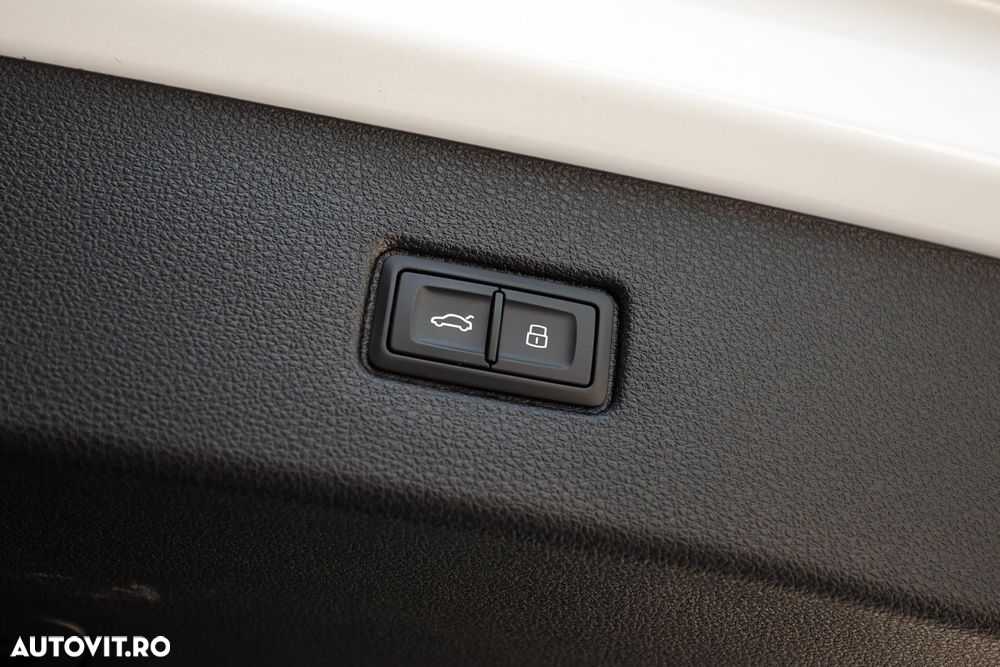 Audi Q7 3.0 50 TDI quattro Tiptronic MHEV S Line - 33
