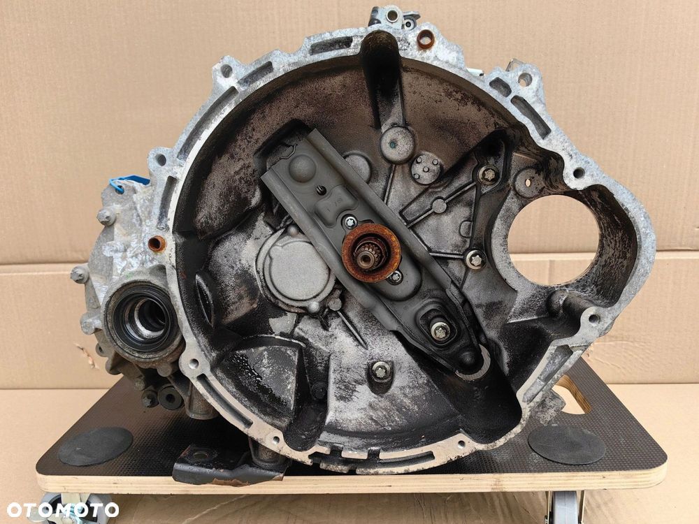 Skrzynia biegów manualna MITSUBISHI COLT VI z30 1.3 benzyna LIFT P2500A223 - 1