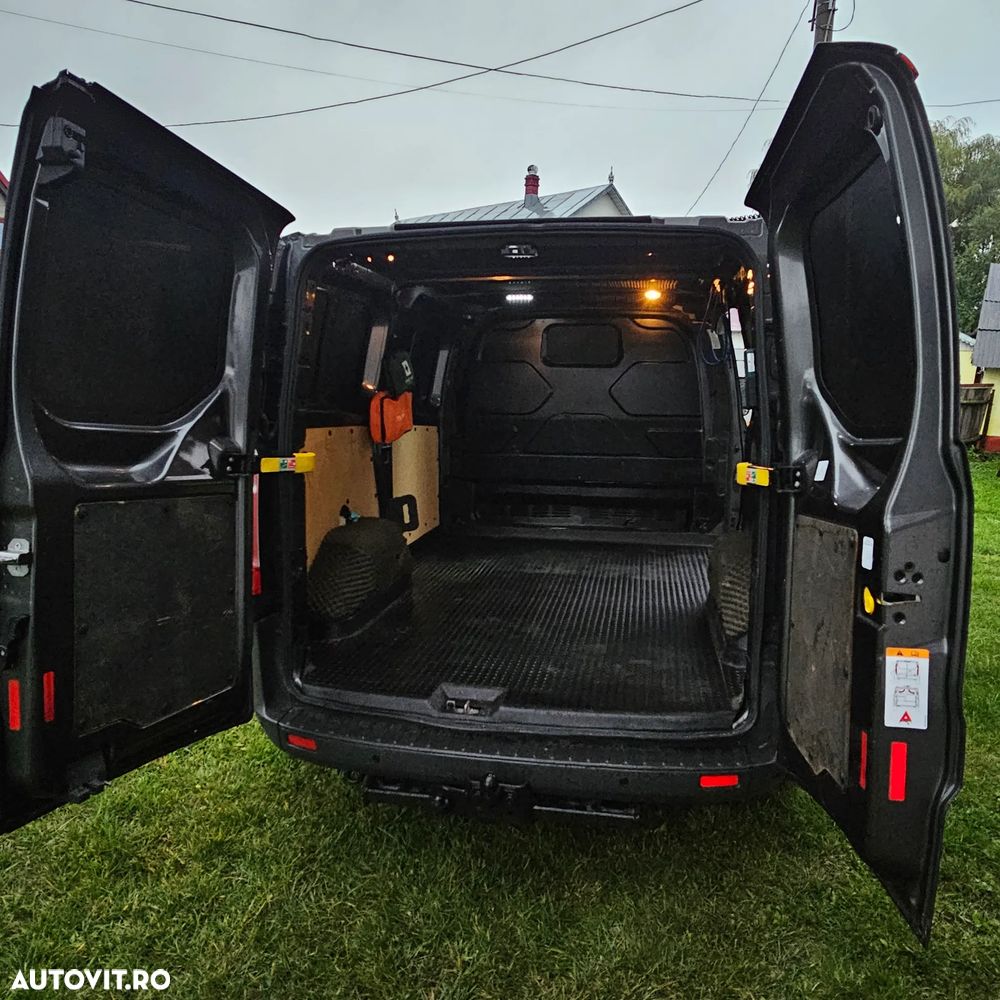 Ford Transit Custom - 10