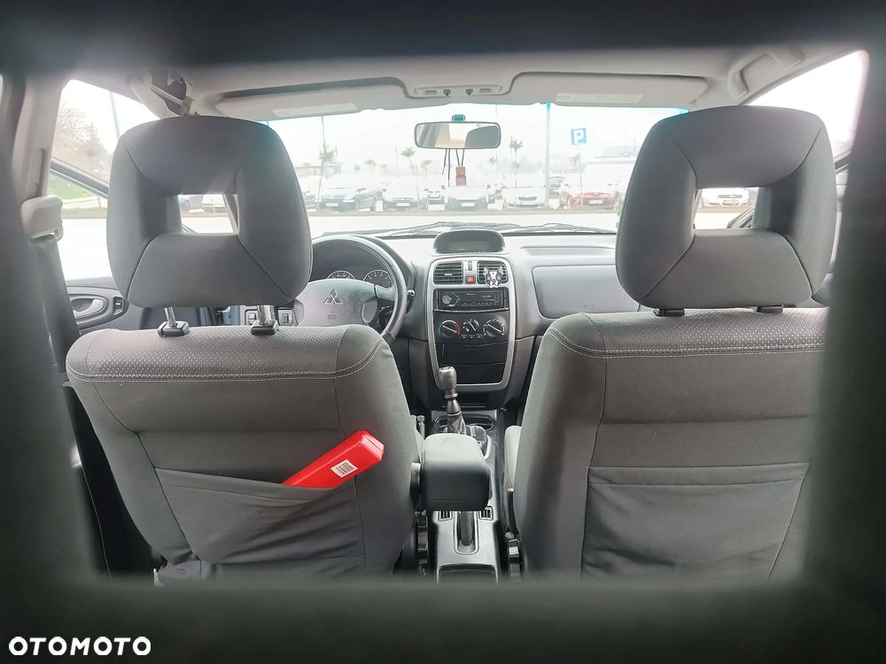 Mitsubishi Space Star 1.6 Avance - 29