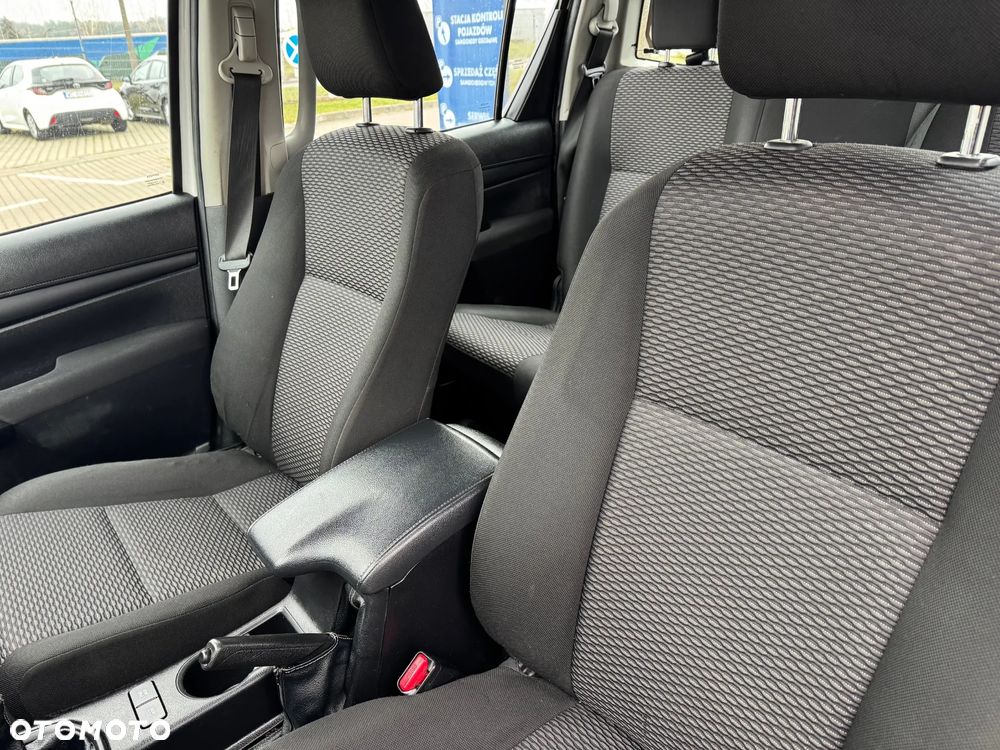 Toyota Hilux 2.4 D-4D Extra Cab DLX 4x4 - 18