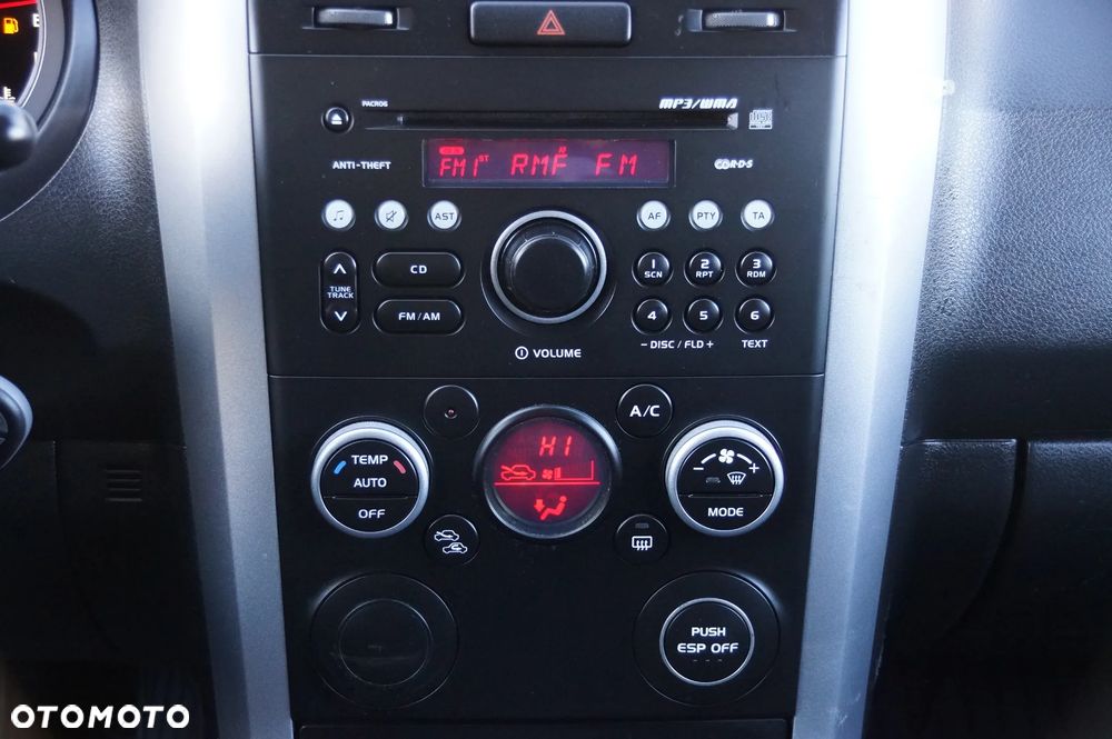 Suzuki Grand Vitara 1.6 Comfort - 14
