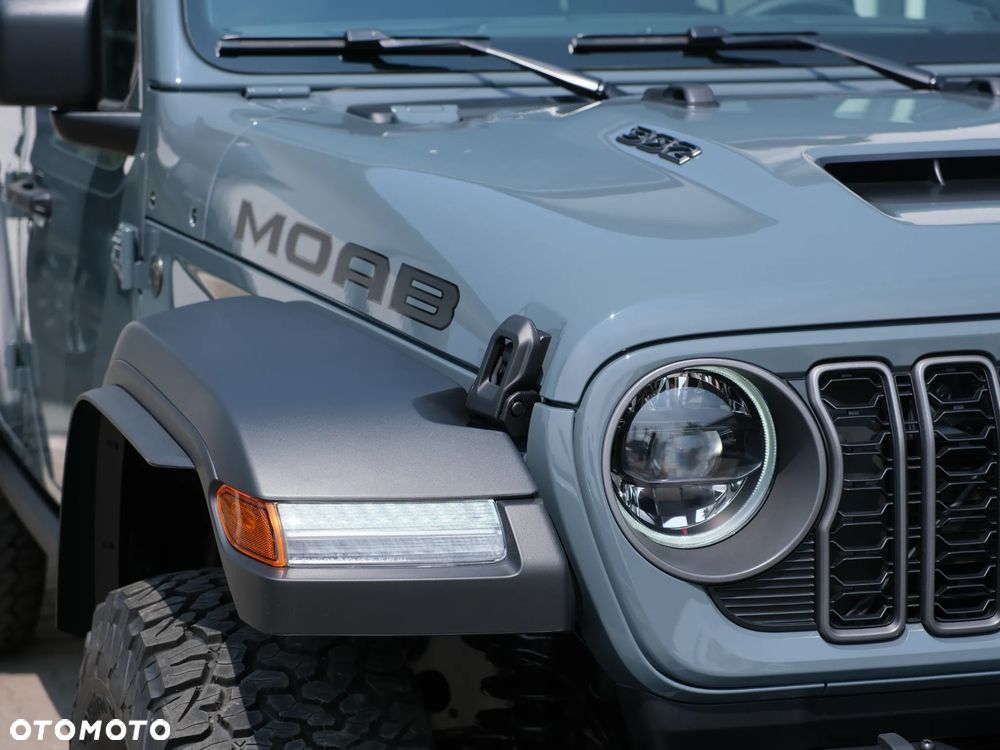 Jeep Wrangler - 10