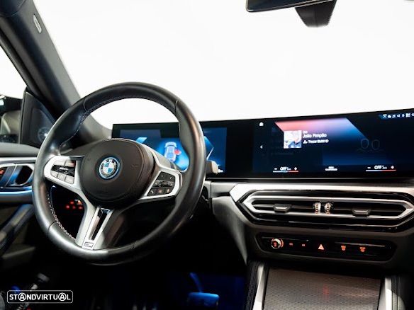 BMW i4 - 11