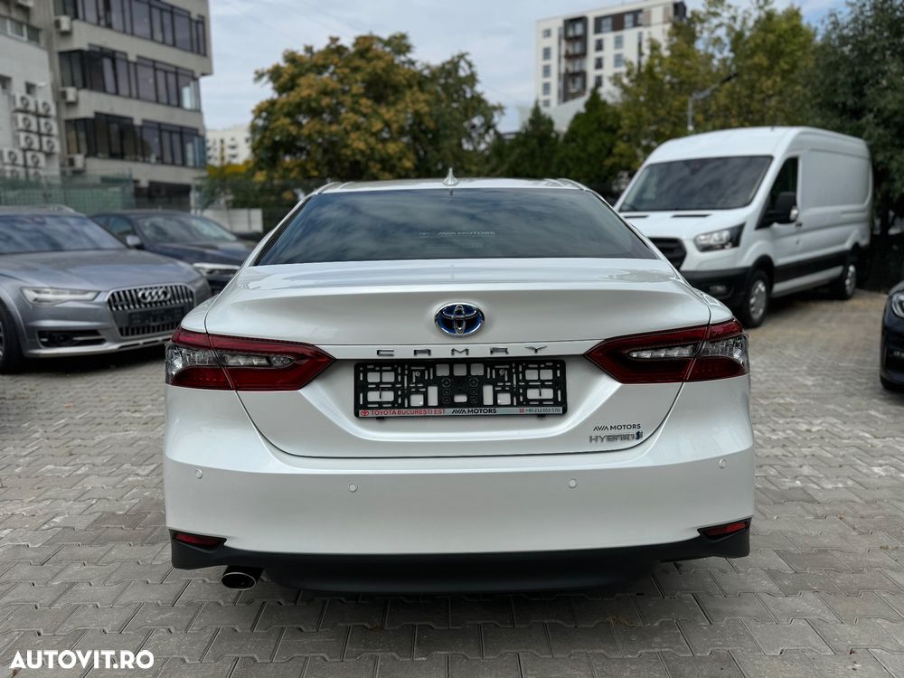 Toyota Camry 2.5 HEV Executive - 5