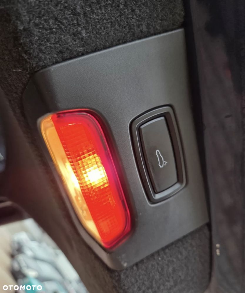 Porsche Cayenne Platinum Edition - 37