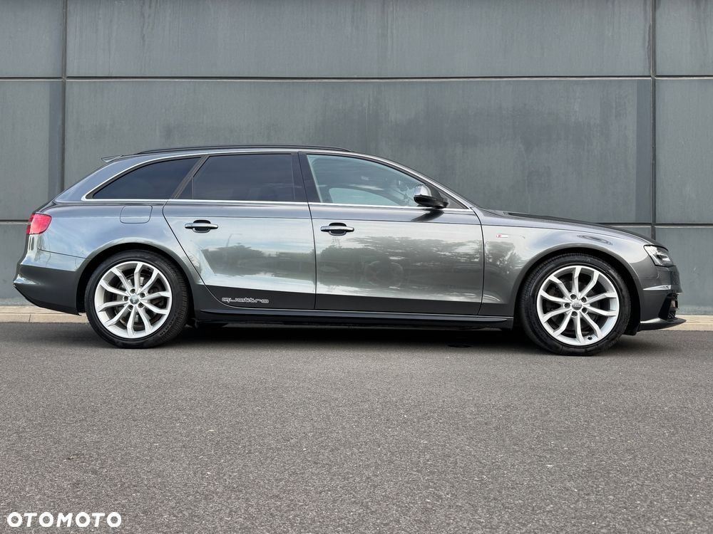 Audi A4 Avant 2.0 TDI DPF clean diesel quattro S tronic S line Sportpaket - 2