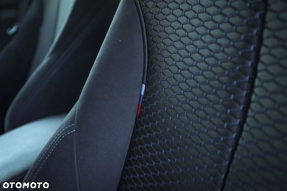 BMW Seria 3 330i M Sport Shadow sport - 23