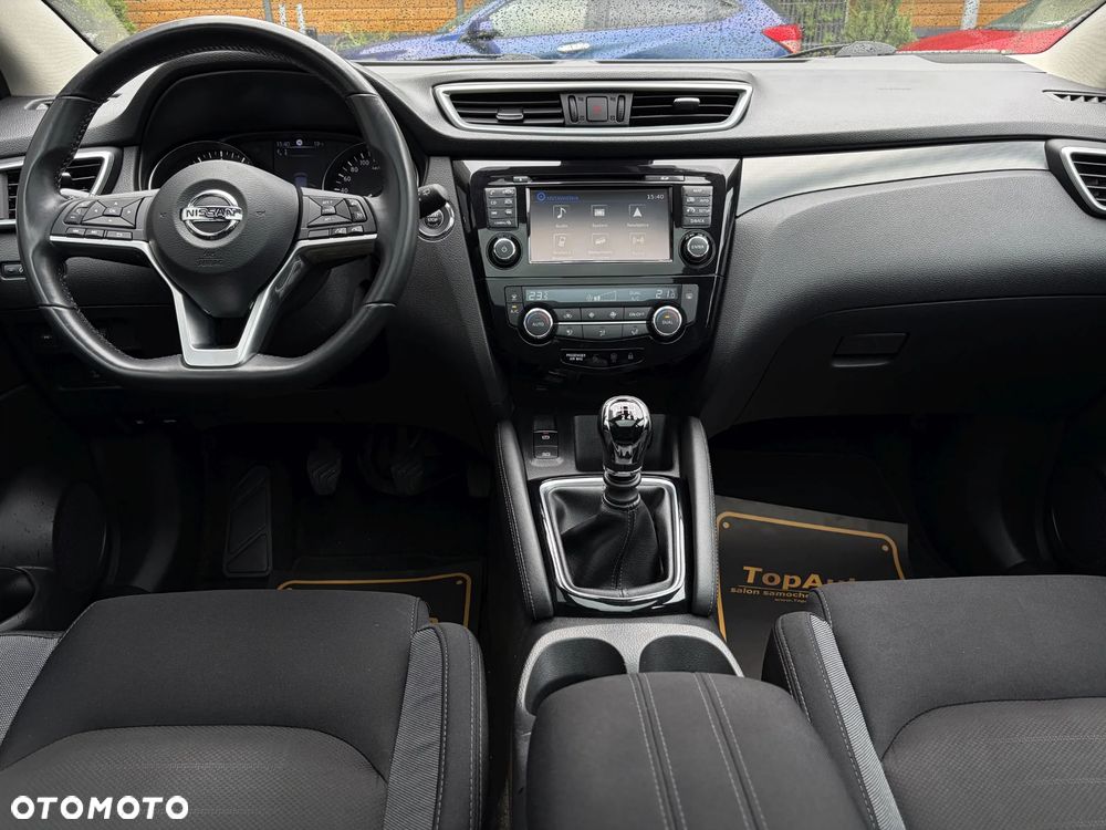 Nissan Qashqai 1.2 DIG-T N-Connecta EU6 - 32