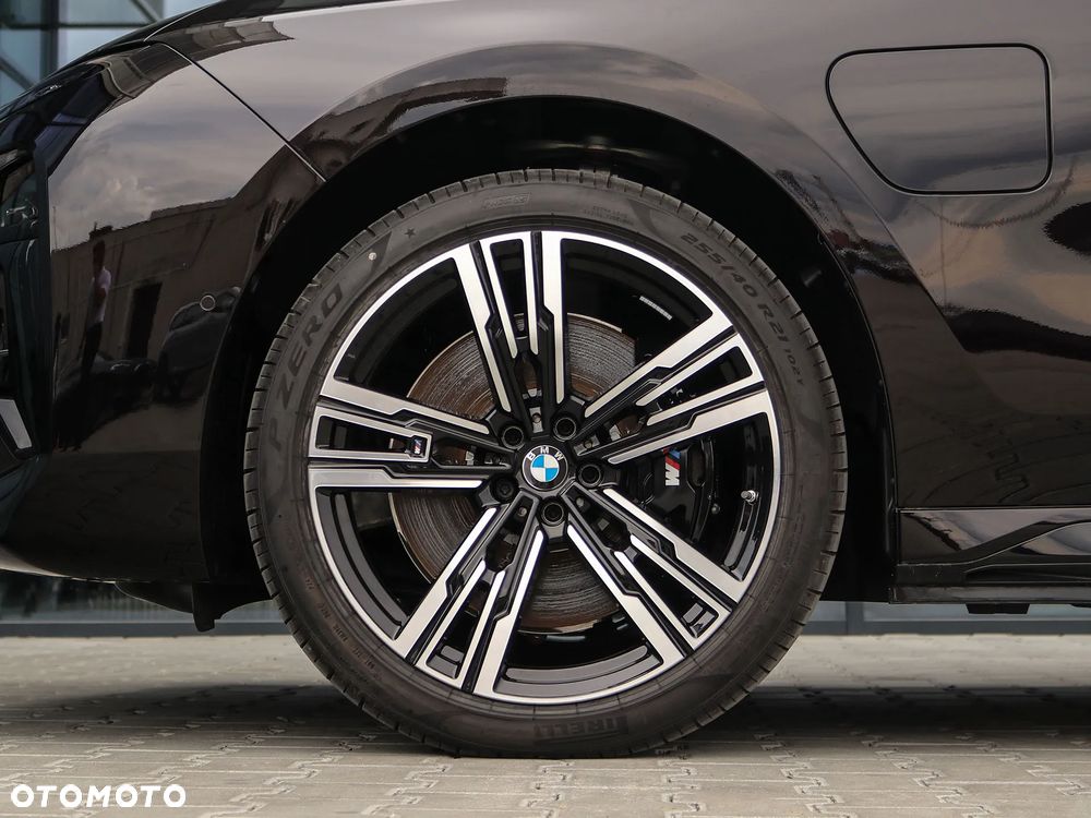 BMW Seria 7 750e PHEV xDrive M Sport sport - 9