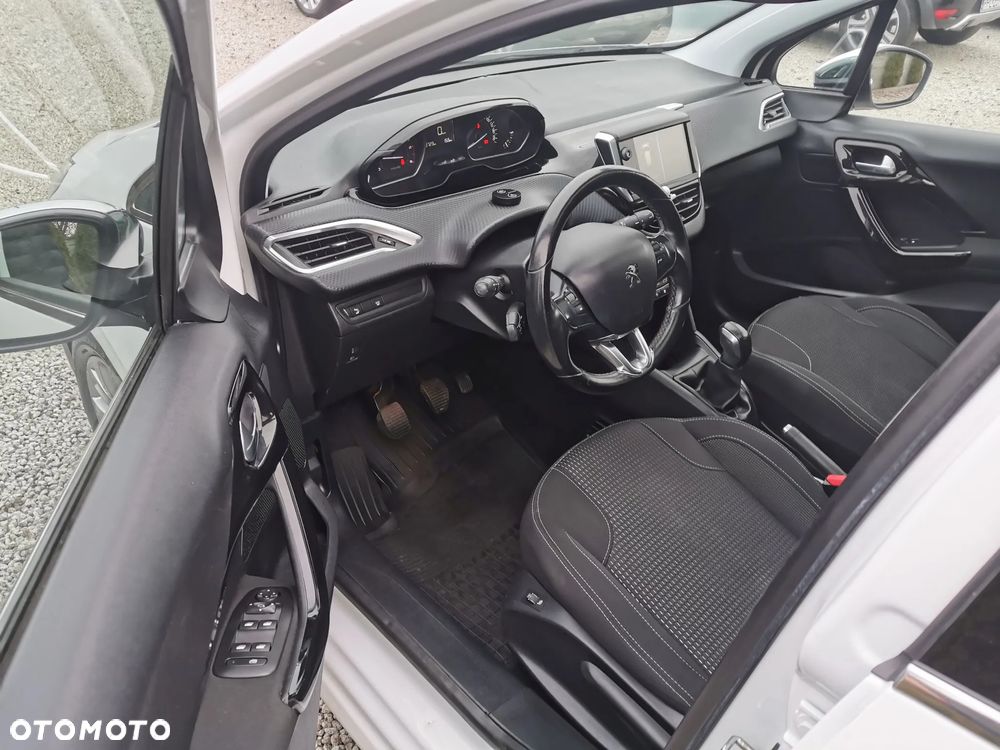 Peugeot 208 Blue-HDi 100 Stop&Start Style - 15