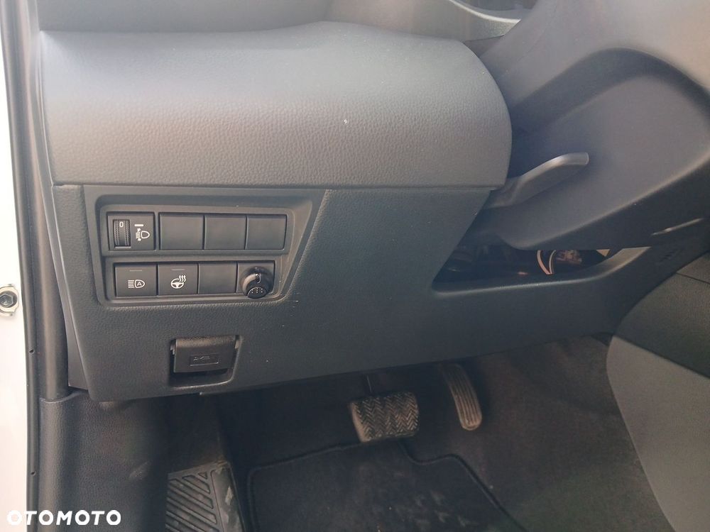 Toyota Yaris Hybrid 1.5 Style - 41