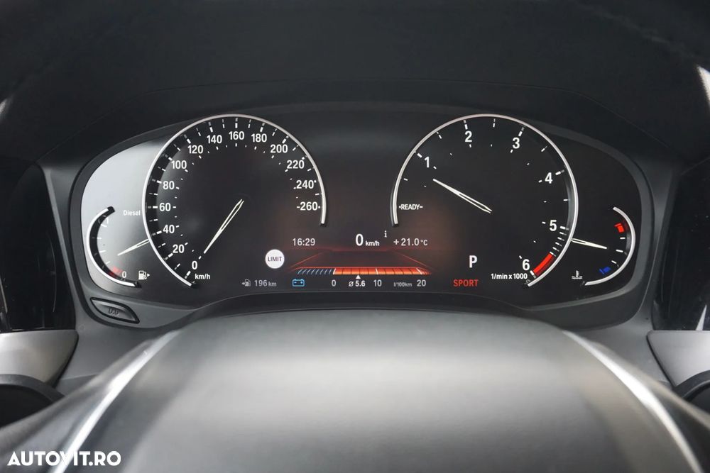 BMW Seria 3 318d Aut. Luxury Line - 13