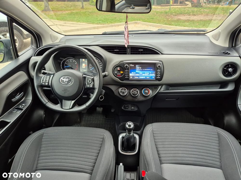 Toyota Yaris 1.5 Premium - 29