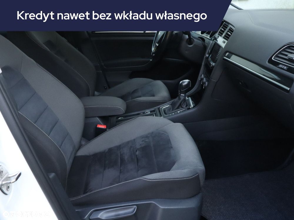 Volkswagen Golf Variant - 11