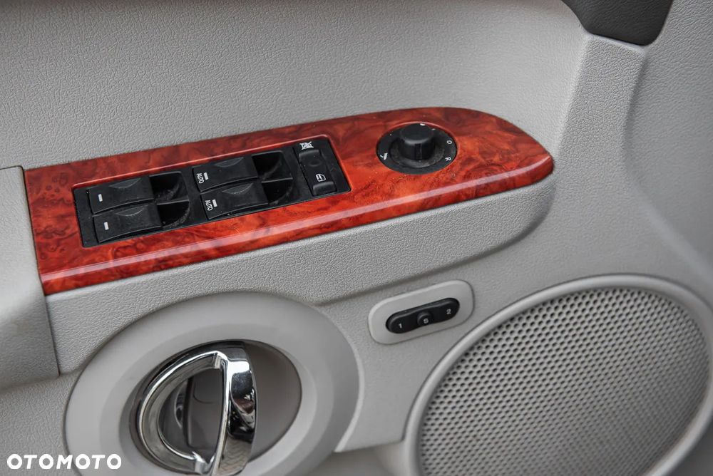 Jeep Commander 5.7 V8 HEMI Automatik Limited - 16