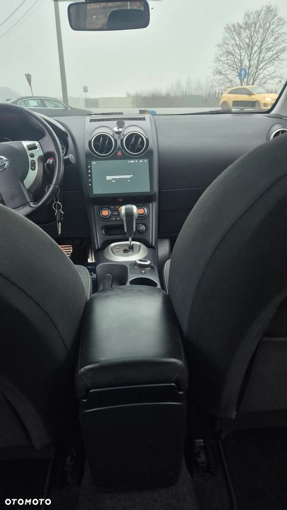 Nissan Qashqai+2 - 14