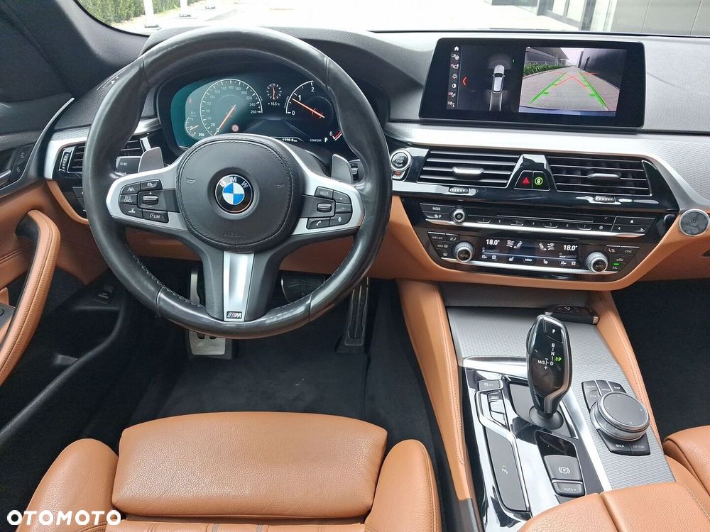 BMW Seria 5 530d xDrive M Sport sport - 15