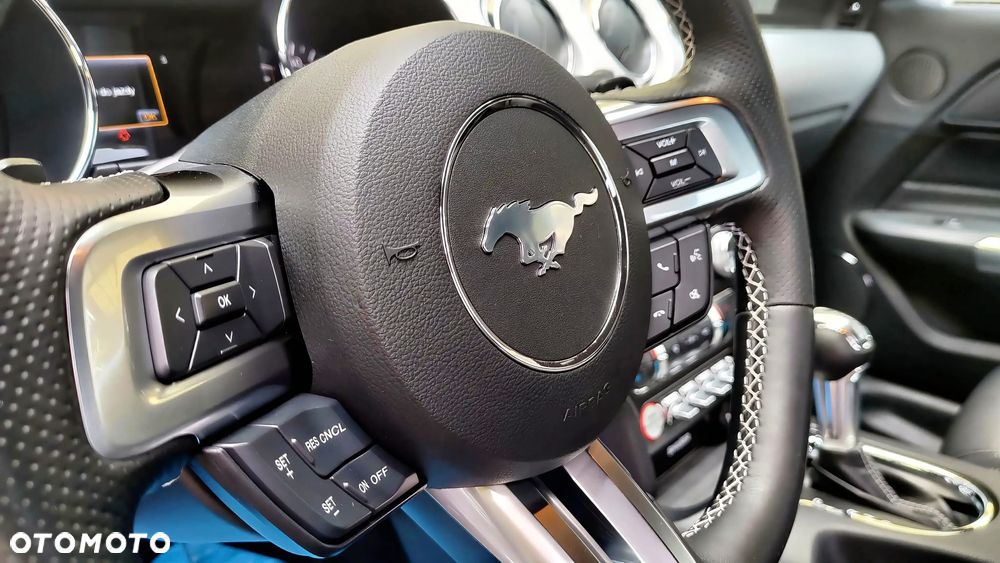 Ford Mustang 5.0 V8 GT - 3