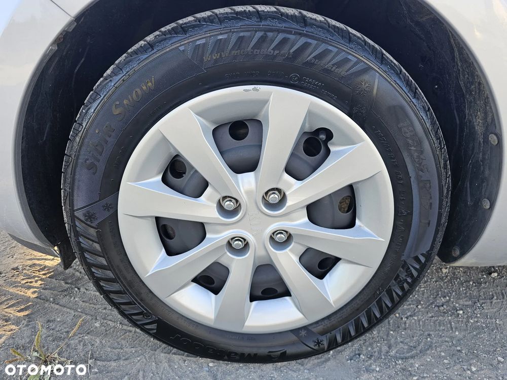 Kia Rio 1.4 Edition 7 - 14