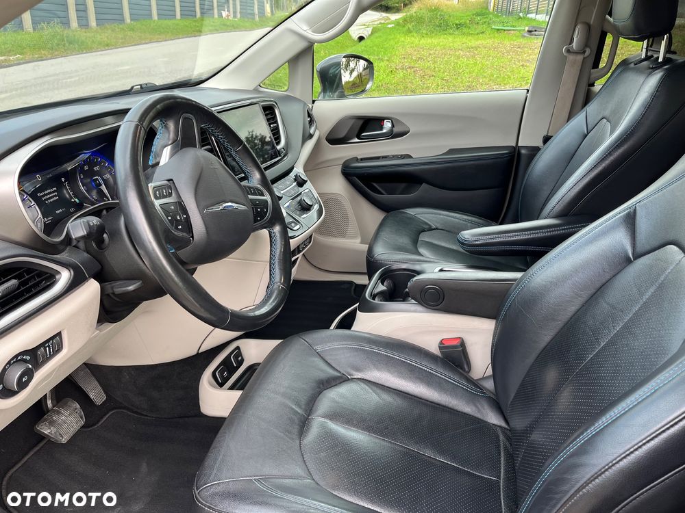 Chrysler Pacifica - 9