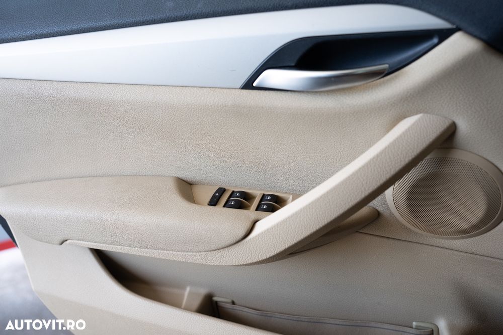 BMW X1 sDrive18d - 11
