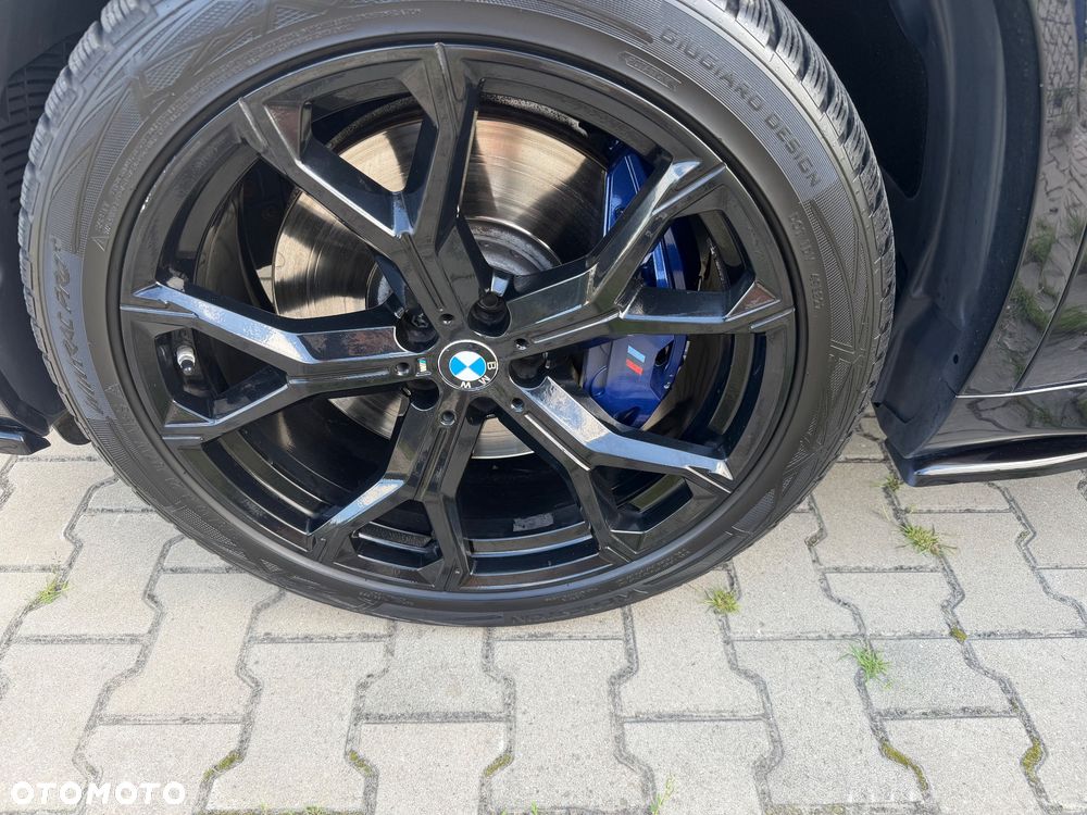 BMW X5 M M50d - 11