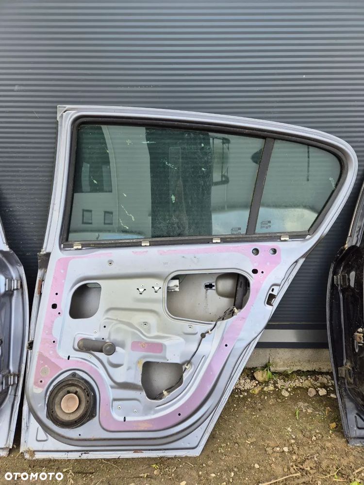 DRZWI OPEL ASTRA III H HATCHBACK - 21