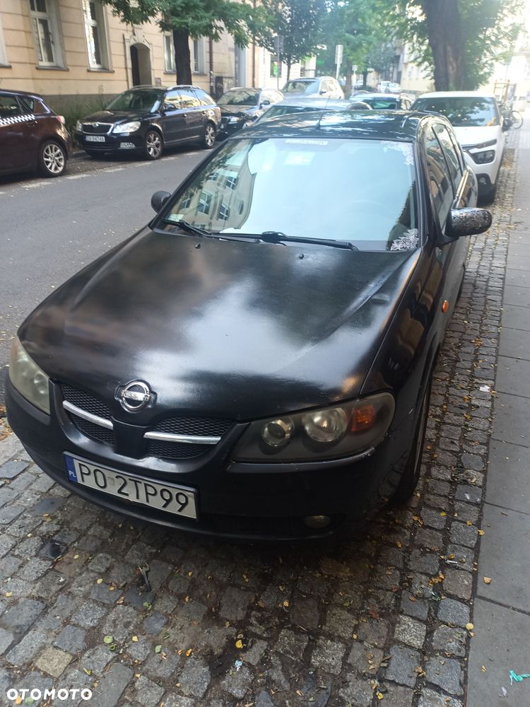 Nissan Almera