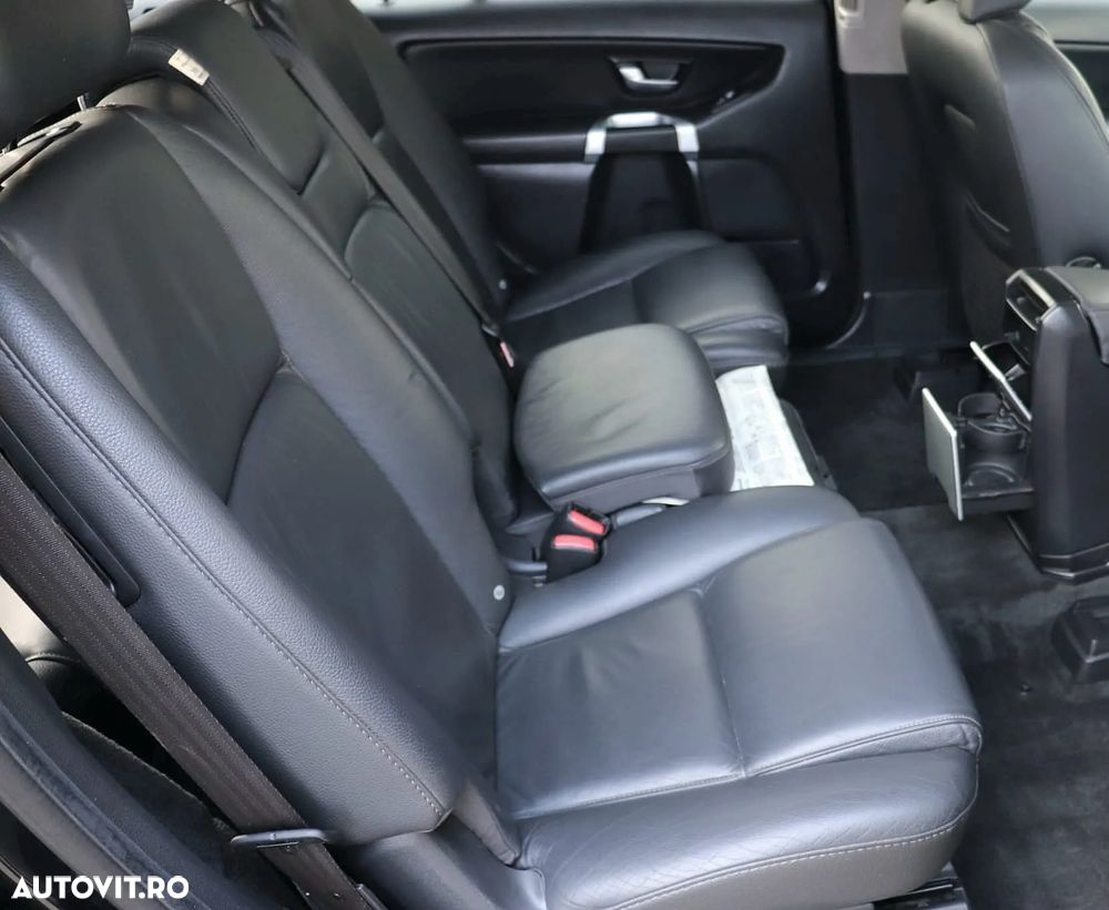 Volvo XC 90 D5 AWD Executive - 22